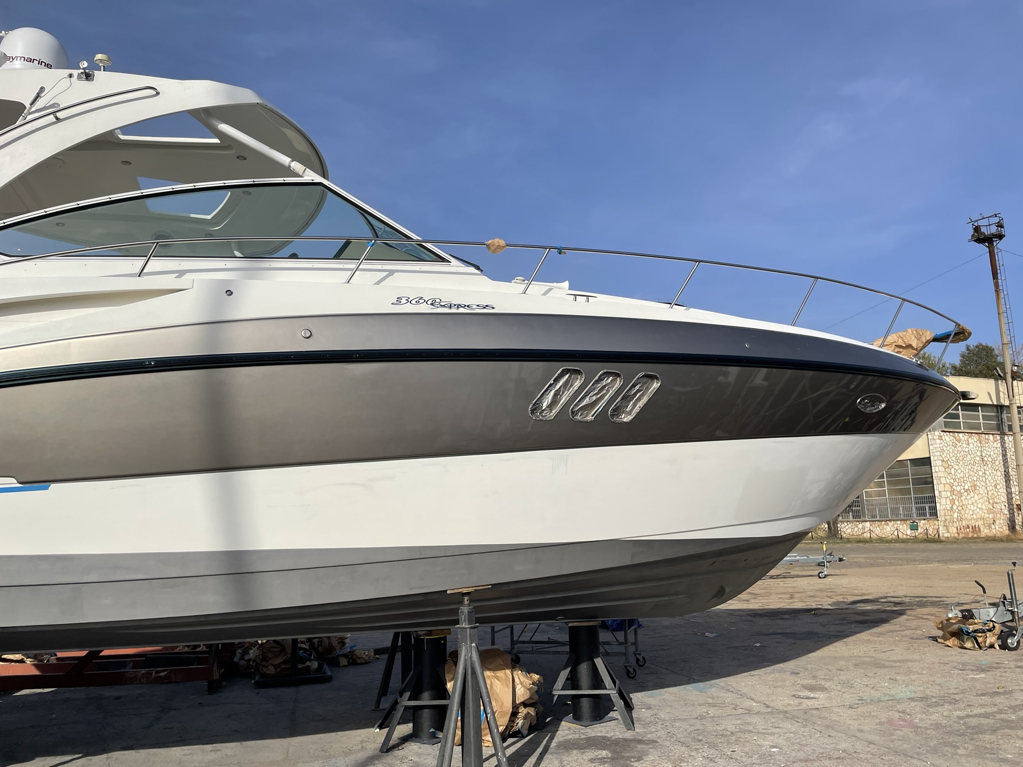 Proiecte reparații nave Mangalia - reparații și vopsire navă Prințesa Ioana Dorien Boat